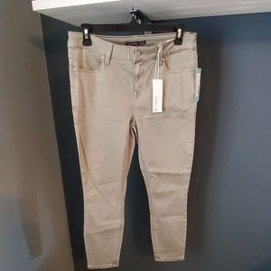NWT green skinny jeans